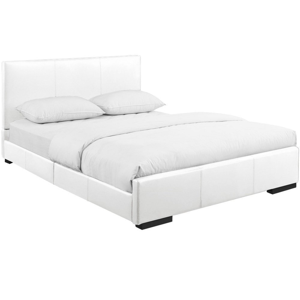 Abbey-Bed-in-White-faf98275-de7a-4f4a-bc48-18ae56f37fc6.jpg